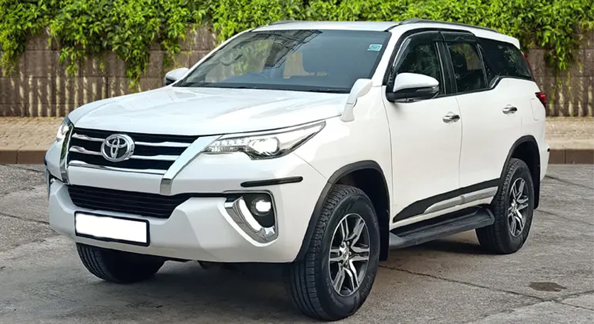 Fortuner Car Rental in Jaipur